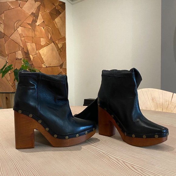 JACQUEMUS LEATHER CLOG BOOTS - Picture 3 of 15